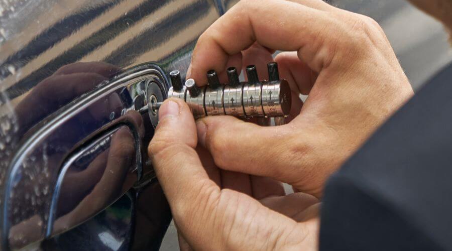 Professional New roof installation in Italy, TX